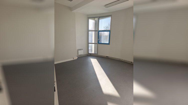 Ma-Cabane - Location Divers Hérouville-Saint-Clair, 250 m²