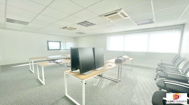 Ma-Cabane - Location Divers Isneauville, 260 m²