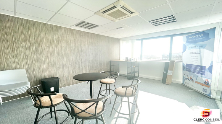 Ma-Cabane - Location Divers Isneauville, 260 m²