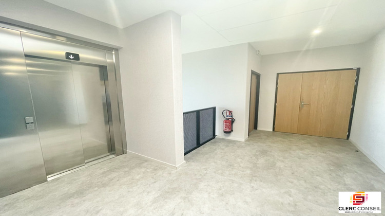 Ma-Cabane - Location Divers Isneauville, 229 m²