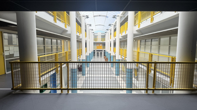 Ma-Cabane - Location Divers Istres, 258 m²