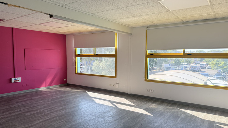 Ma-Cabane - Location Divers Istres, 258 m²