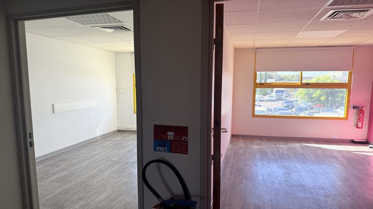 Ma-Cabane - Location Divers Istres, 258 m²