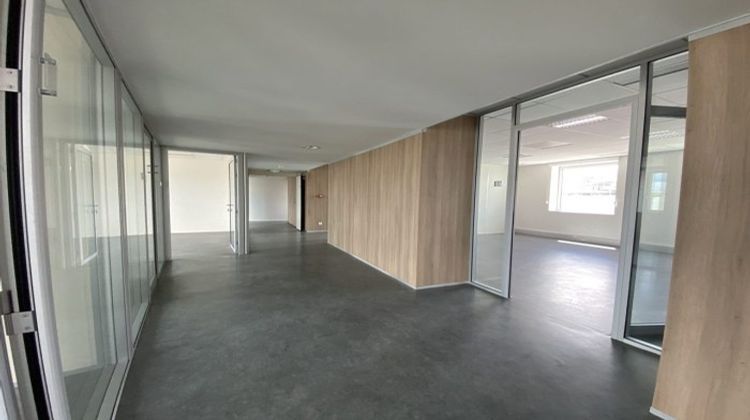 Ma-Cabane - Location Divers Ivry-sur-Seine, 298 m²