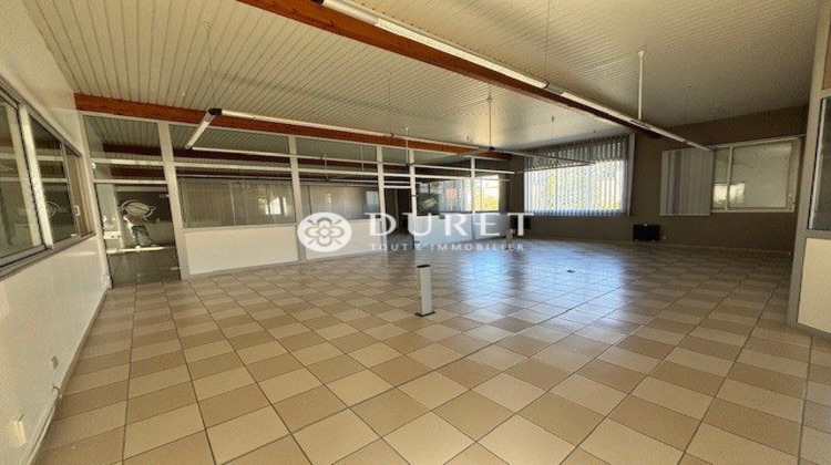 Ma-Cabane - Location Divers L'Herbergement, 470 m²