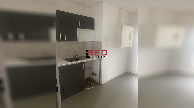 Ma-Cabane - Location Divers La Ciotat, 207 m²