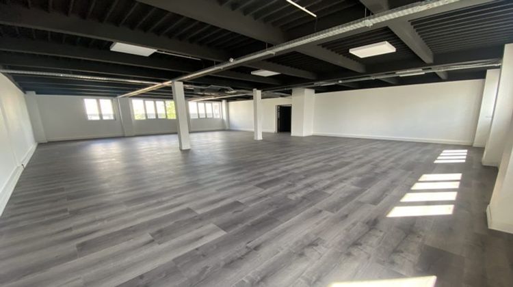 Ma-Cabane - Location Divers La Courneuve, 162 m²