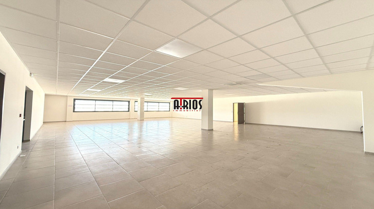 Ma-Cabane - Location Divers La Crau, 470 m²