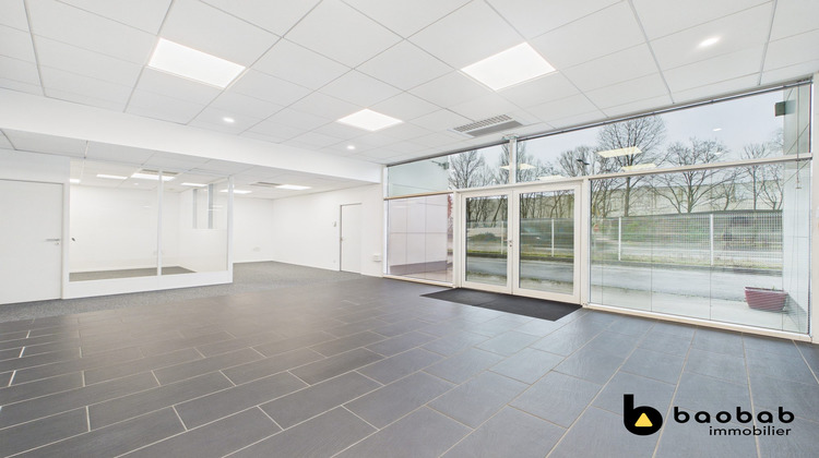 Ma-Cabane - Location Divers La Motte-Servolex, 251 m²