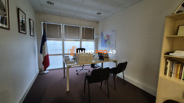 Ma-Cabane - Location Divers La Roche-sur-Yon, 220 m²