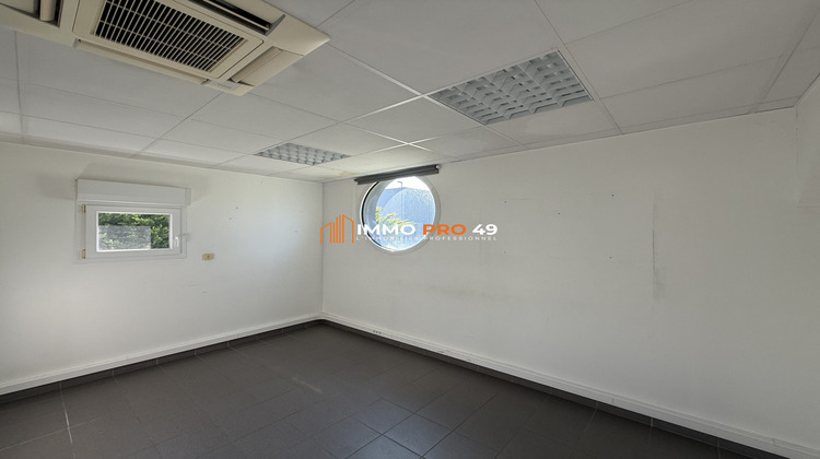 Ma-Cabane - Location Divers La Séguinière, 185 m²