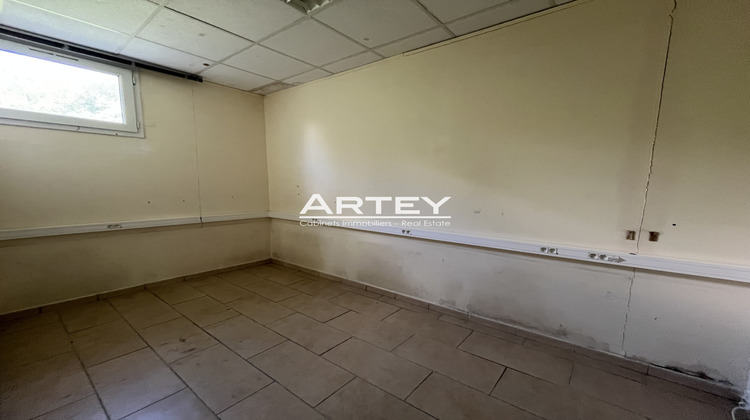 Ma-Cabane - Location Divers La Valette-du-Var, 292 m²