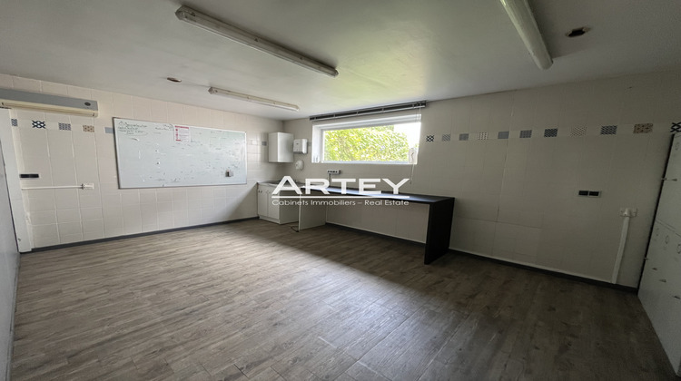 Ma-Cabane - Location Divers La Valette-du-Var, 292 m²