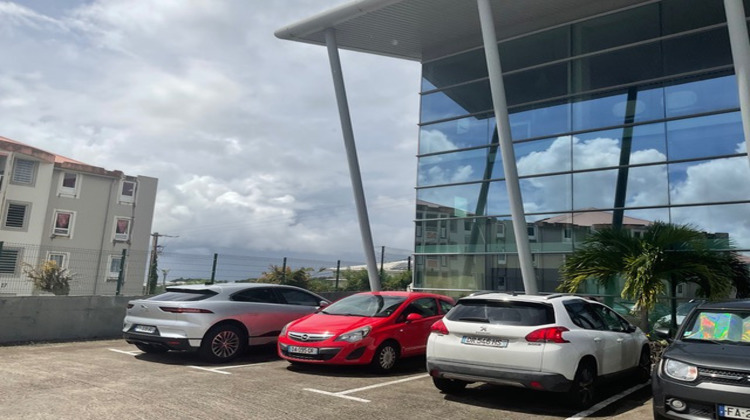 Ma-Cabane - Location Divers Lamentin, 81 m²