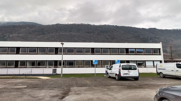 Ma-Cabane - Location Divers LE CHEYLAS, 748 m²