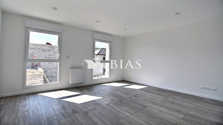 Ma-Cabane - Location Divers Le Houlme, 248 m²