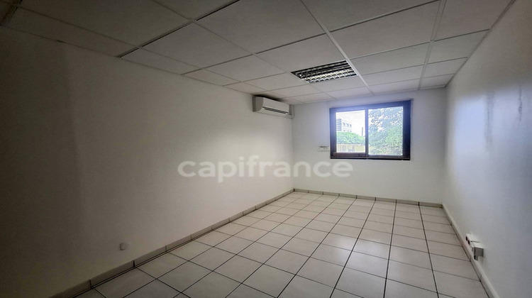 Ma-Cabane - Location Divers LE LAMENTIN, 116 m²
