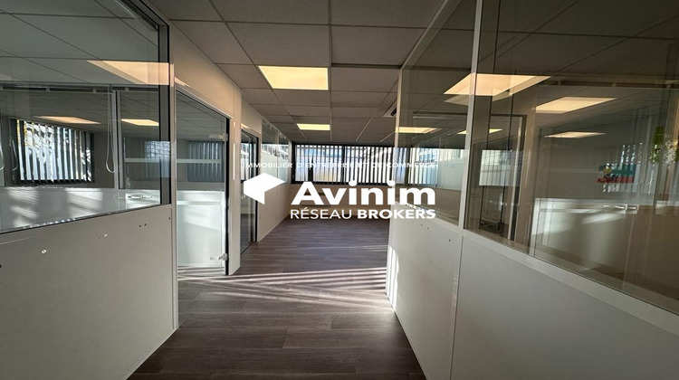 Ma-Cabane - Location Divers Le Mesnil-Amelot, 450 m²