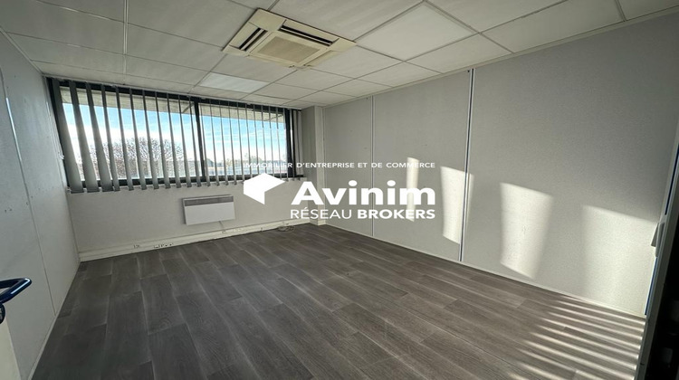 Ma-Cabane - Location Divers Le Mesnil-Amelot, 450 m²