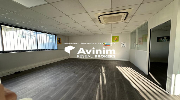 Ma-Cabane - Location Divers Le Mesnil-Amelot, 450 m²