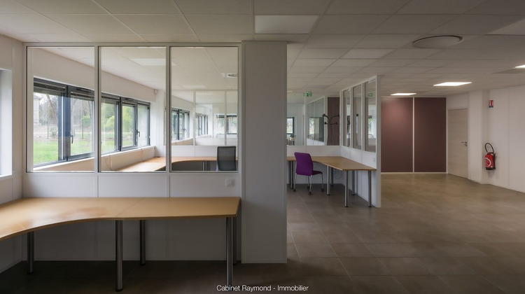 Ma-Cabane - Location Divers Le Pont-de-Claix, 150 m²