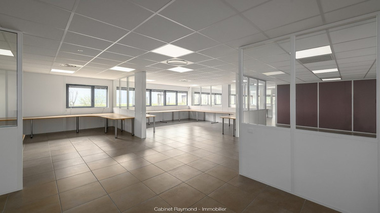 Ma-Cabane - Location Divers Le Pont-de-Claix, 150 m²