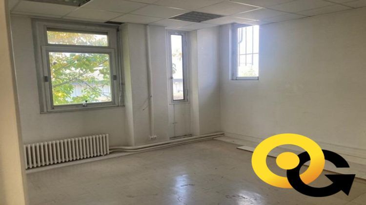 Ma-Cabane - Location Divers Les Clayes-sous-Bois, 435 m²