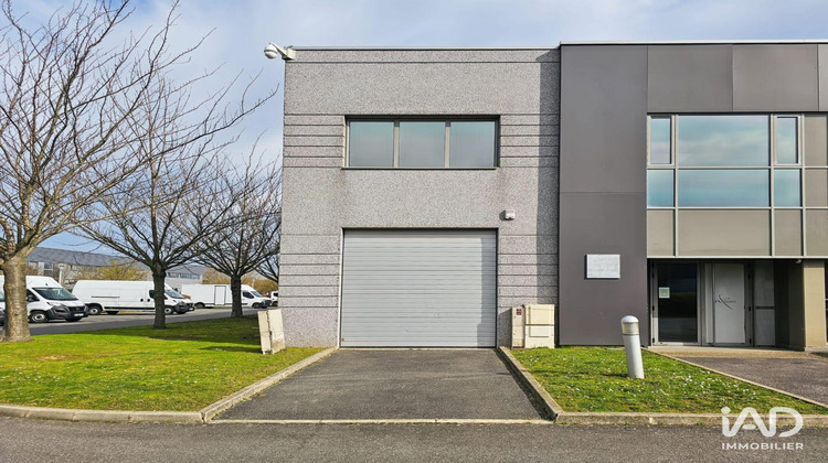 Ma-Cabane - Location Divers Lieusaint, 200 m²