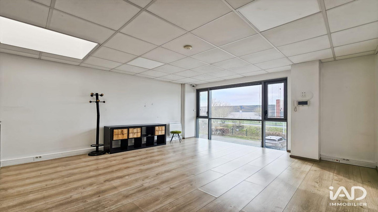 Ma-Cabane - Location Divers Lieusaint, 200 m²
