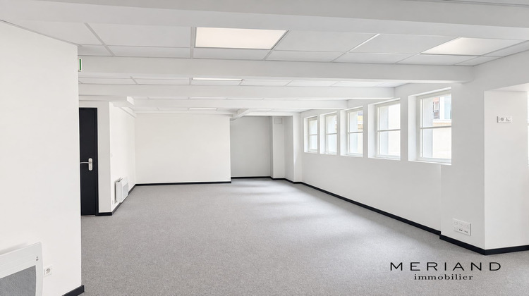 Ma-Cabane - Location Divers Lille, 208 m²