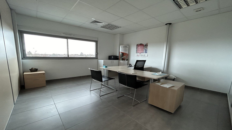 Ma-Cabane - Location Divers Limoges, 900 m²