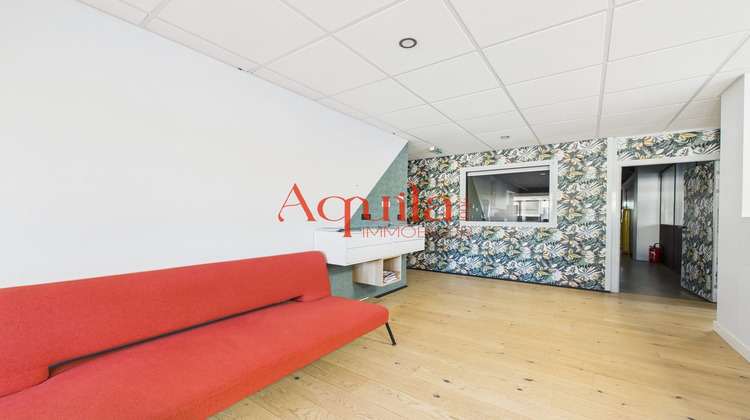 Ma-Cabane - Location Divers Limonest, 225 m²