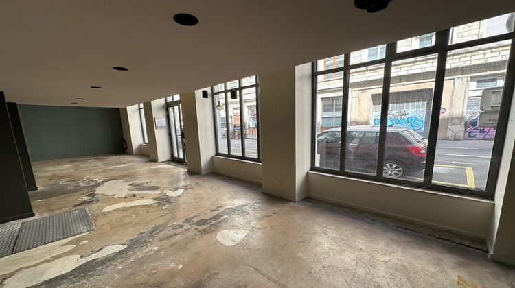 Ma-Cabane - Location Divers LYON 4EME ARRONDISSEMENT, 100 m²