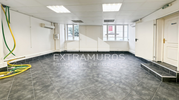 Ma-Cabane - Location Divers Lyon, 218 m²