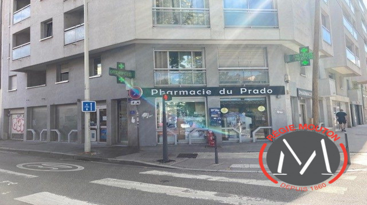 Ma-Cabane - Location Divers LYON 7EME, 141 m²