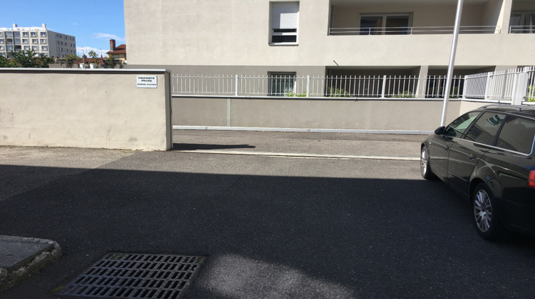 Ma-Cabane - Location Divers LYON 8, 0 m²