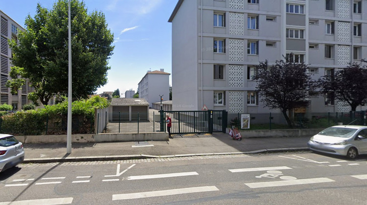 Ma-Cabane - Location Divers LYON 8, 12 m²