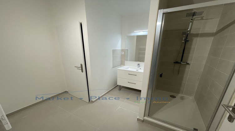 Ma-Cabane - Location Divers MACON, 271 m²