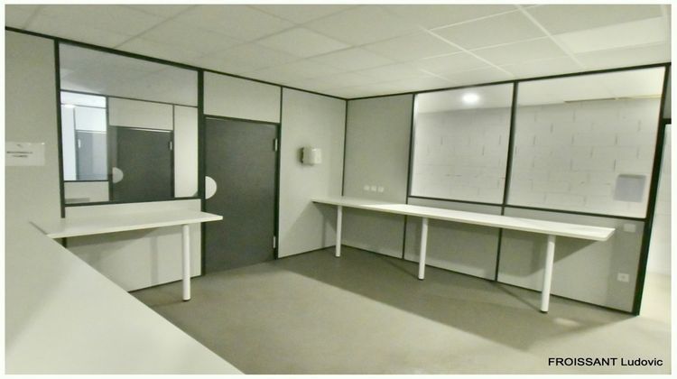 Ma-Cabane - Location Divers MALATAVERNE, 490 m²