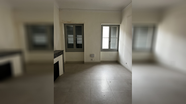 Ma-Cabane - Location Divers Marseille, 152 m²