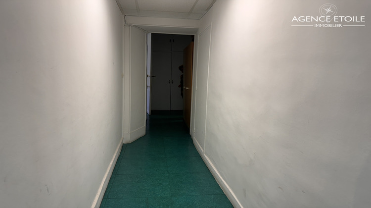 Ma-Cabane - Location Divers Marseille, 271 m²