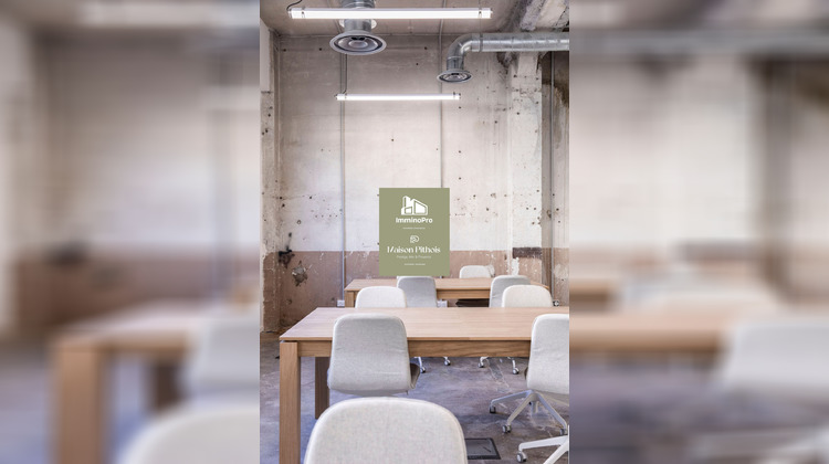 Ma-Cabane - Location Divers Marseille, 206 m²