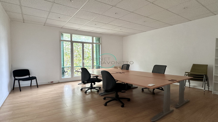 Ma-Cabane - Location Divers Marseille, 130 m²