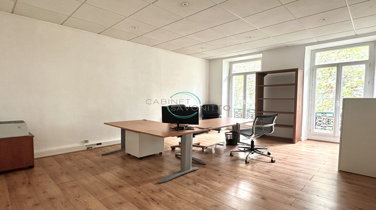 Ma-Cabane - Location Divers Marseille, 130 m²