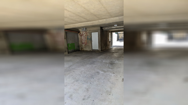 Ma-Cabane - Location Divers MARSEILLE 5, 10 m²