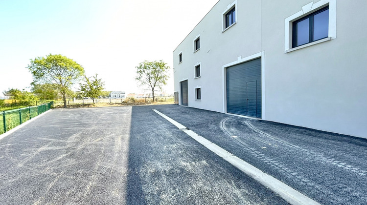 Ma-Cabane - Location Divers Mennecy, 150 m²