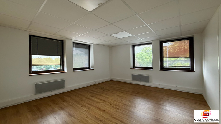 Ma-Cabane - Location Divers Mont-Saint-Aignan, 339 m²