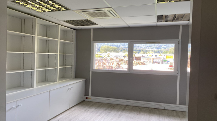 Ma-Cabane - Location Divers Montbonnot-Saint-Martin, 273 m²