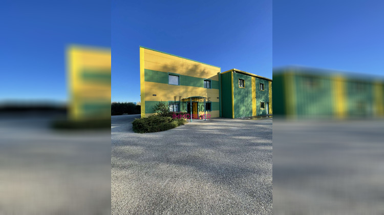 Ma-Cabane - Location Divers Monteux, 350 m²