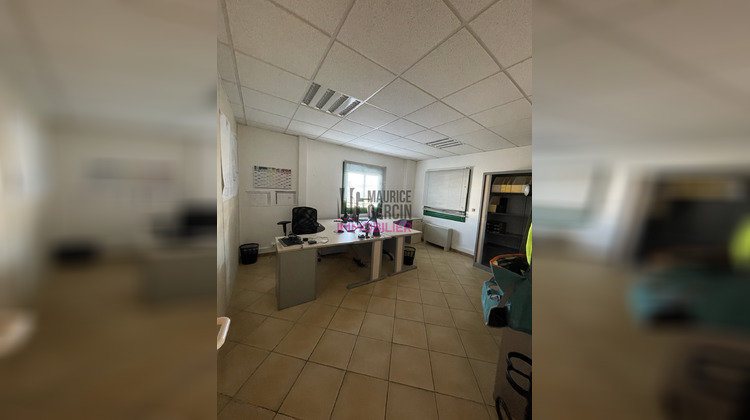 Ma-Cabane - Location Divers Monteux, 350 m²